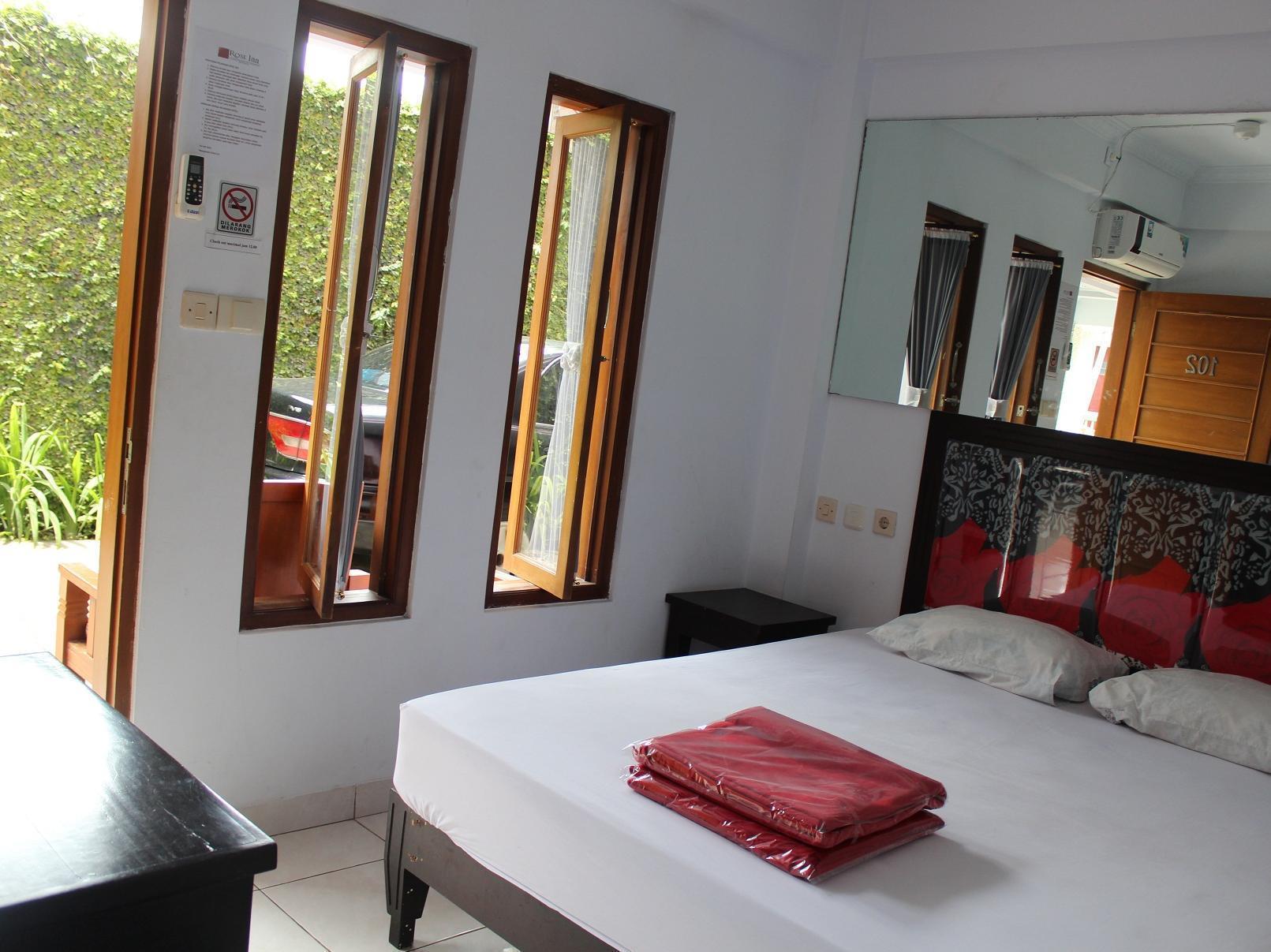 Rose Inn Pangandaran Buitenkant foto