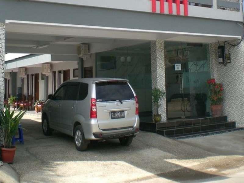 Rose Inn Pangandaran Buitenkant foto
